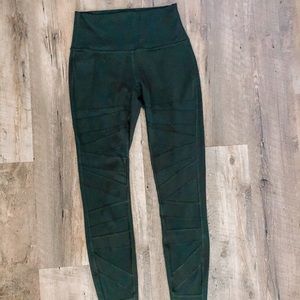 Tech Mesh Wunder Under Tights